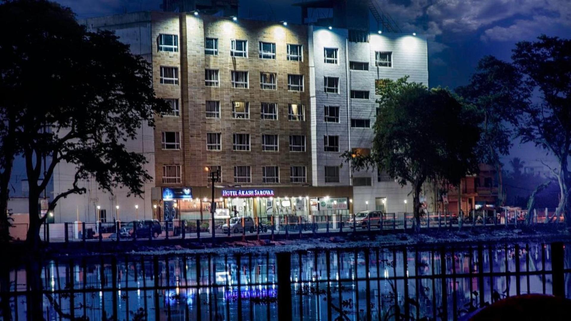Hotel Akash Sarovar Пурулия Екстериор снимка